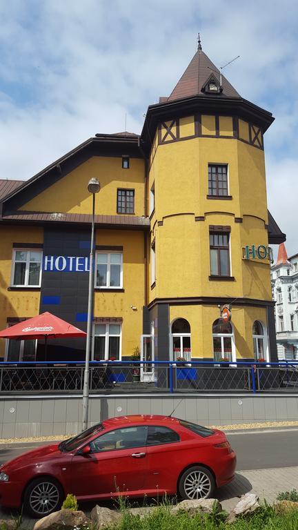Hotel Global Соколов Екстериор снимка